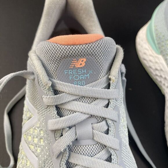 New Balance Fresh Foam Womens Sz 10 Mint Athletic Shoes Sneakers W880G10 - Picture 10 of 16